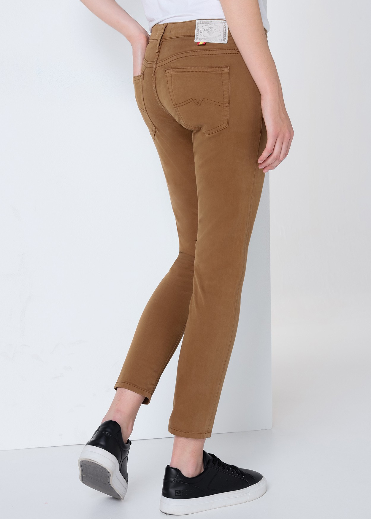 Pantalon Coupe Skinny | Enya Helen Cimarron