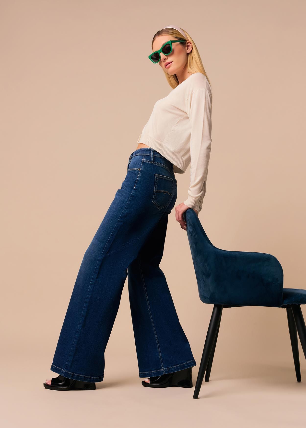 CELIA KYRA - Jeans Taille Basse | Extra Évasé | Taille en pouces Cimarron