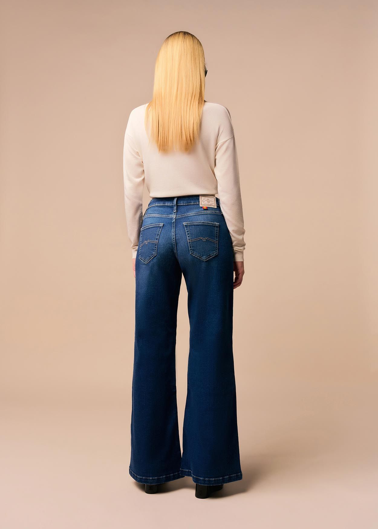 CELIA KYRA - Jeans Taille Basse | Extra Évasé | Taille en pouces Cimarron