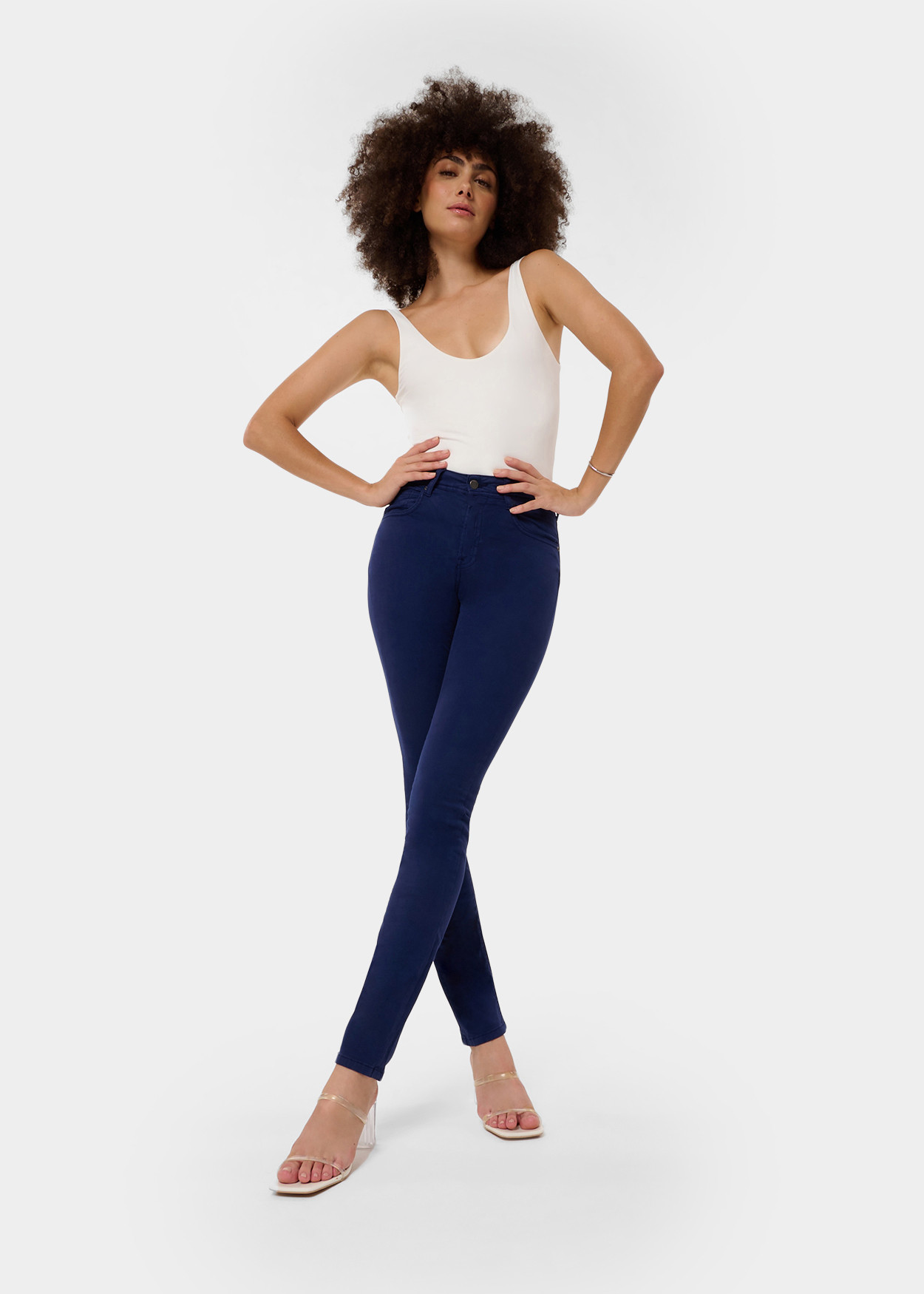 NOUFLORE BLUM Jean slim : Medium Box - Rise fit - Taille en pouces