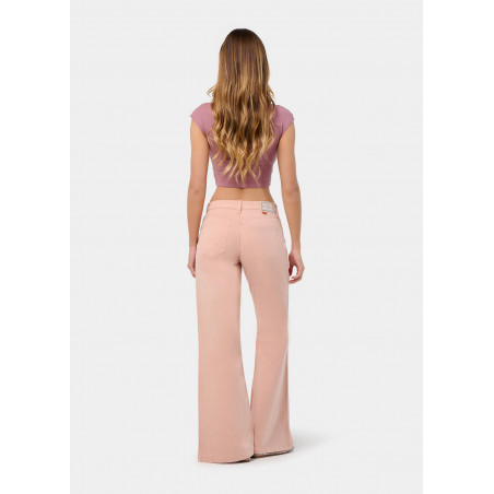 CELIA-AUDE JEANS Extra Flare Low Box | Taille en pouces