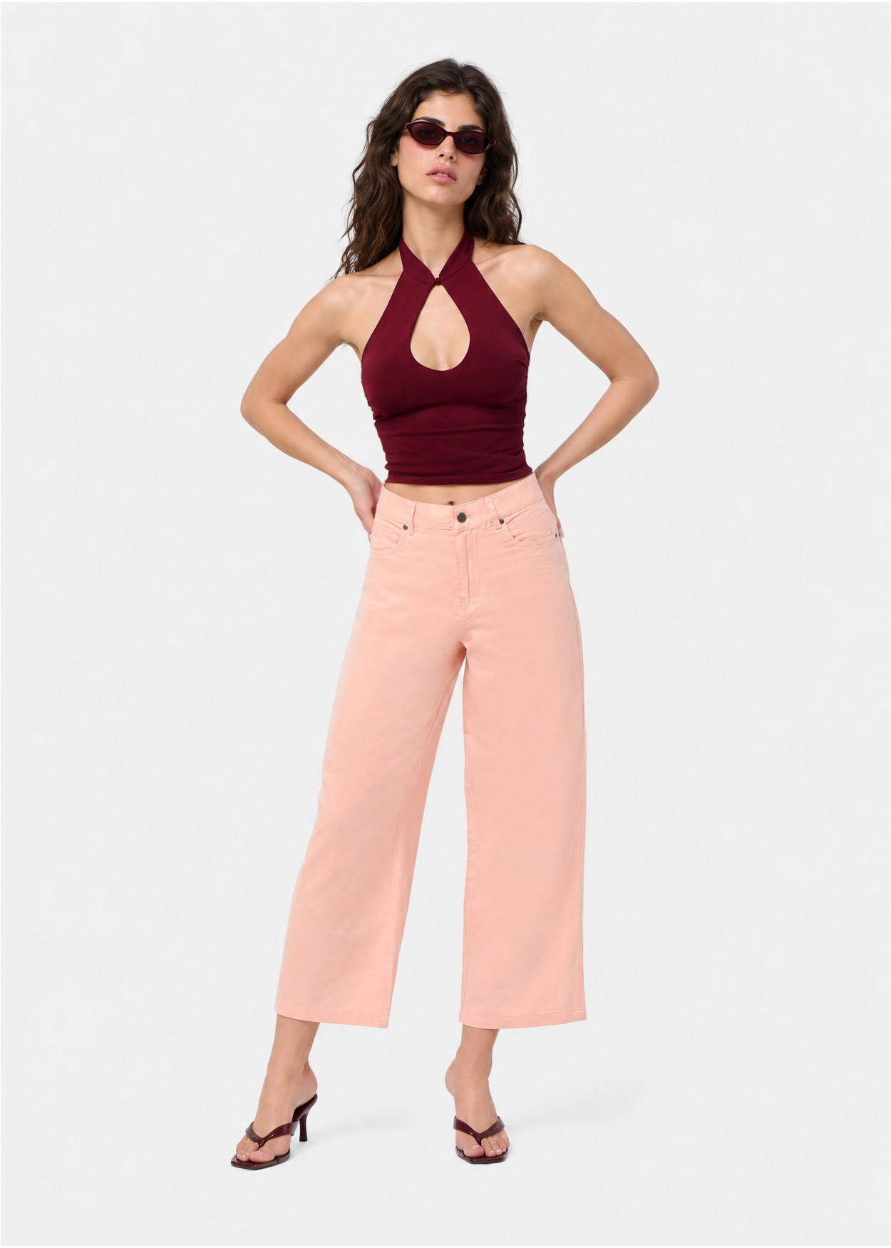 Jean large coupe droite cropped rose femme