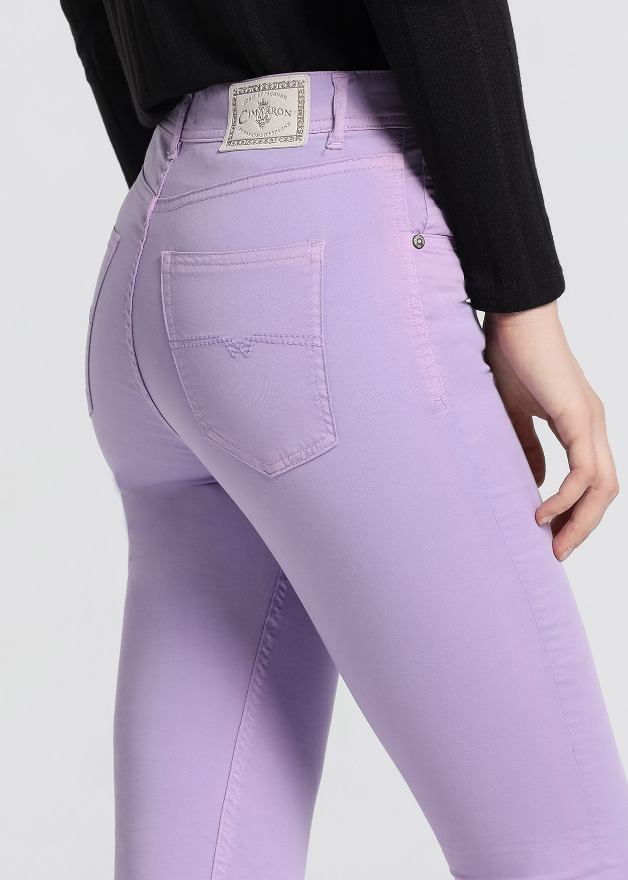 Couleur Nouflore-Satin Pêche Pantalon | Taille naturelle - Slim | Taille en pouces Cimarron