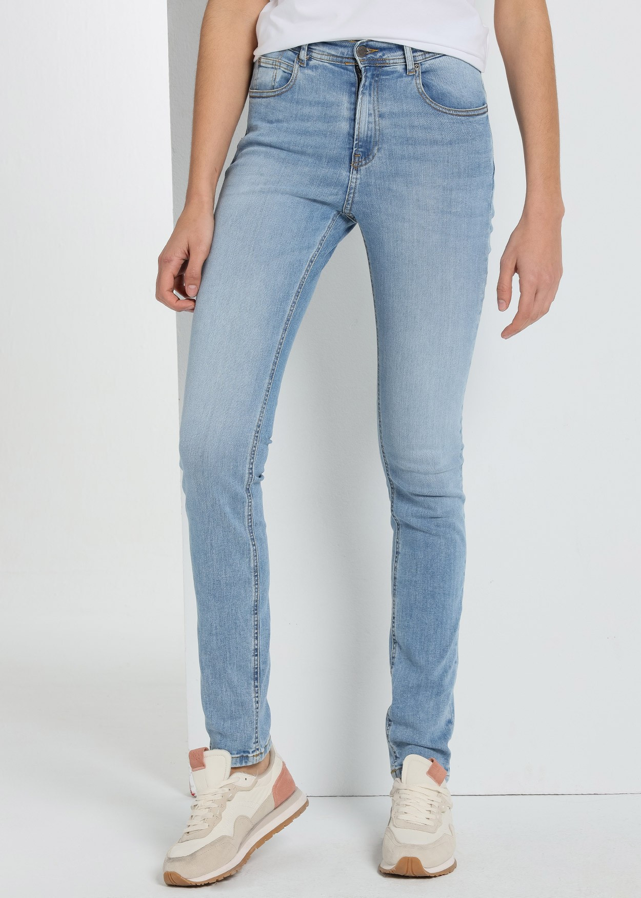 Jeans Nouflore-Ariane | Taille naturelle - Slim | Taille en pouces Cimarron