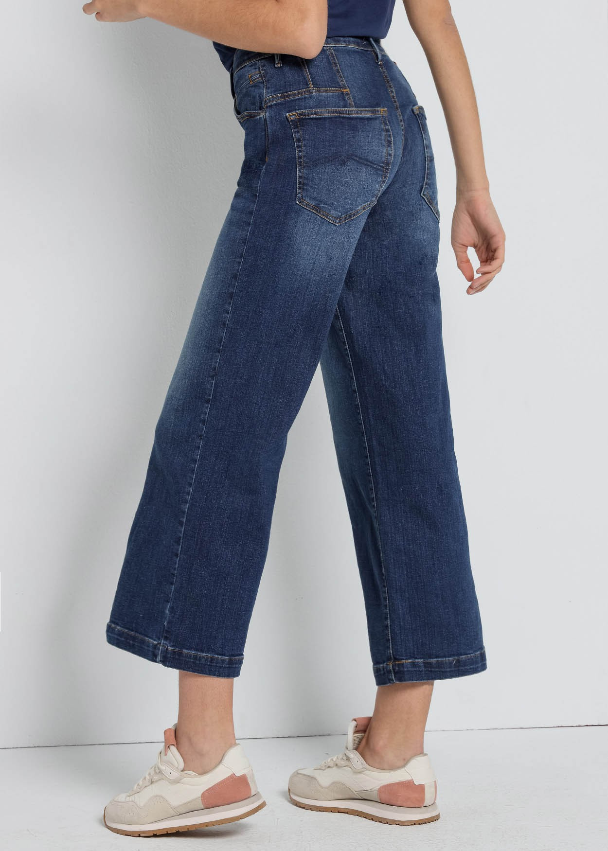 Jeans Aurore-Ariane | Taille naturelle - Coupe large-droit-court | Taille en pouces Cimarron