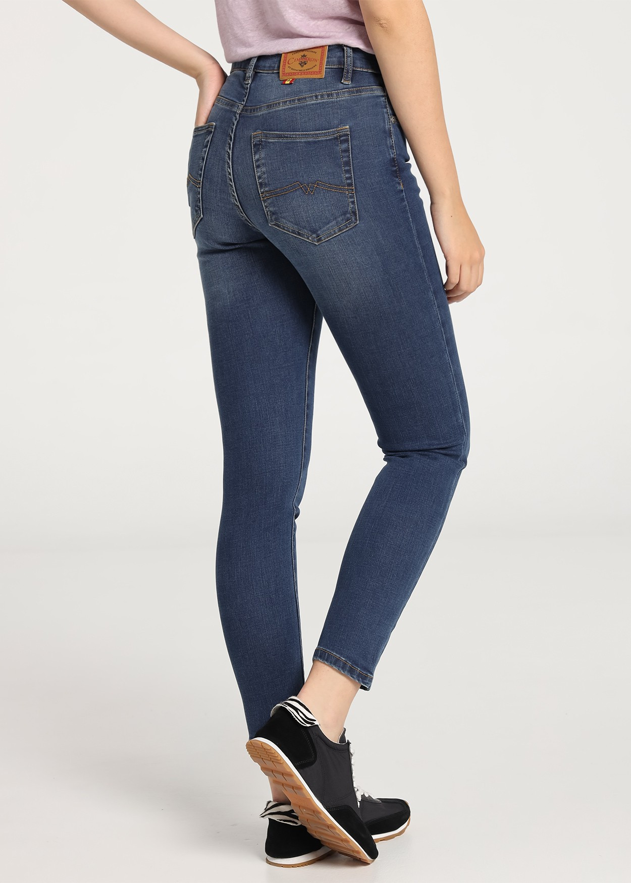 Jeans Enya-Walker | Taille en pouces Cimarron